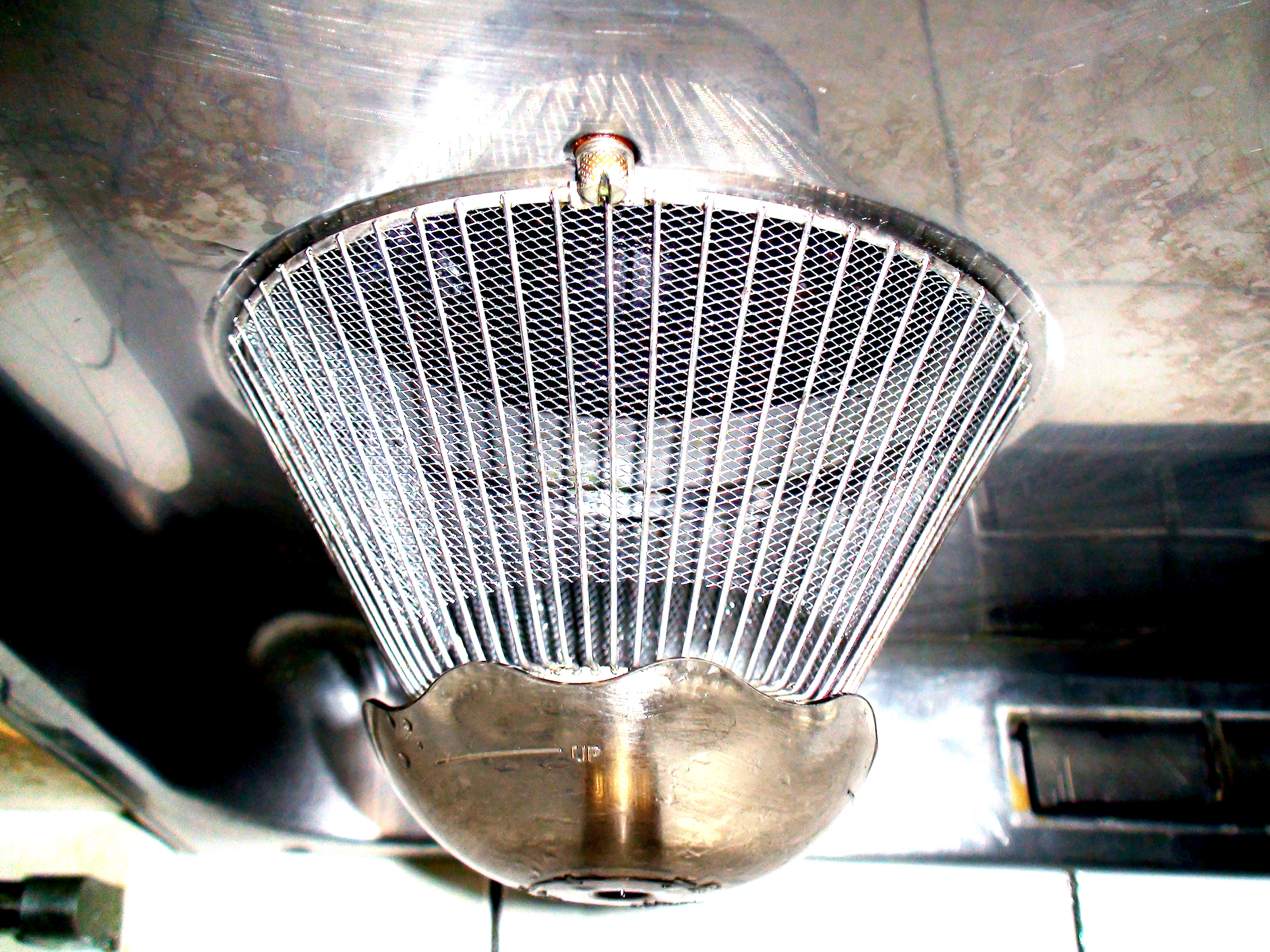 SK-188 除油清潔劑-清洗後-集油杯油膜去除乾爽不滑膩